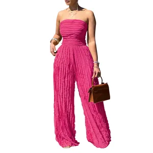 Tuta fucsia senza spalline a gamba larga con texture plissettata