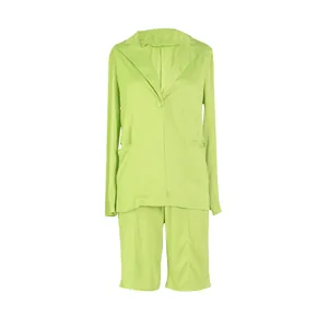 Conjunto de dos piezas blazer y pantalones cortos verde neón para mujer casual verano