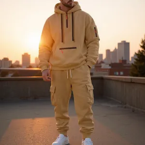 Sportlicher Herren-Freizeitanzug mit Kapuzenpullover und Cargo-Jogginghose