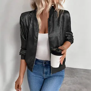 Elegante giacca bomber nera con paillettes metalliche per donna con maniche lunghe e zip