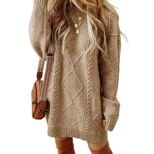 Robe pull oversize en maille torsadée camel, style rétro japonais décontracté et chic.