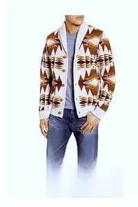 Stylische Herren Strickjacke mit Schalkragen und einzigartigem geometrischem Muster.