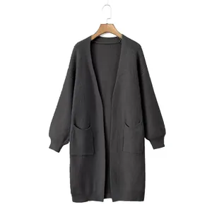 Elegante lange Damen-Strickjacke mit offener Vorderseite und zwei Vordertaschen in Dunkelgrau