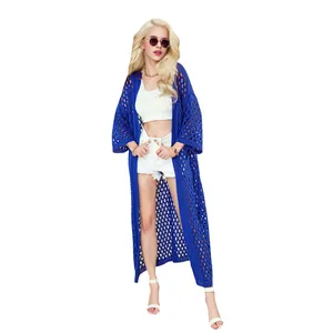 Gilet de plage long et élégant en maille crochetée bleue pour femmes pour l'été