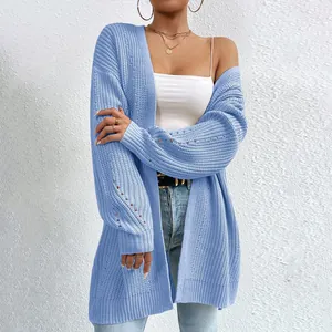 Cardigan in maglia azzurro da donna, lunghezza media, perfetto per la primavera e l'autunno