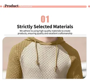 Primer plano detallado de sudadera con capucha de punto gofrado bicolor para hombre