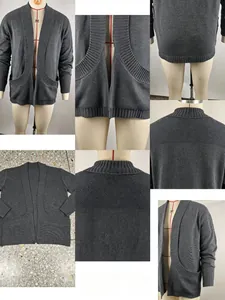 Detailaufnahmen einer grauen Strickjacke mit Schalkragen für Herren mit Taschen