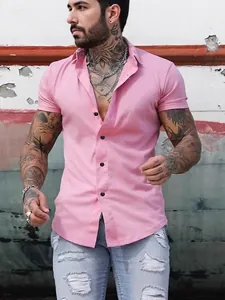 Fashionable pink short-sleeved slim-fit button-down shirt for men's casual summer wear