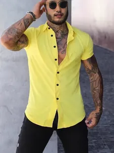 Camicia casual da uomo giallo brillante vestibilità slim manica corta moda estiva alla moda