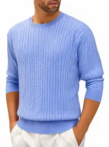 Primer plano detallado de la textura de punto de ocho azul claro en un jersey de hombre