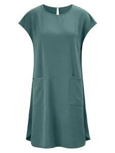 Casual zomerse losvallende groenblauwe jurk met ronde hals en handige voorzakken