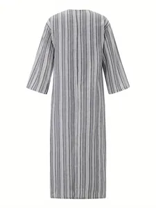 Vue arrière détaillée d'une robe longue maxi à rayures en coton et lin pour femmes
