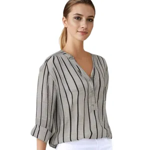 Élégant chemisier rayé ample pour femme avec demi-patte de boutonnage en gris et noir