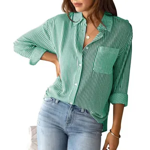 Camisa informal de rayas verdes y blancas con botones, manga larga y bolsillo