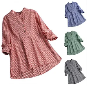 Tunique pour femme à carreaux, col montant, manches longues, disponible en quatre couleurs.