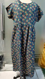 Vestido vintage de algodón y lino con estampado floral y bolsillos laterales útiles