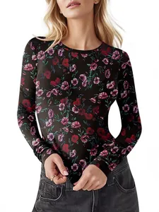 Maglia a maniche lunghe in mesh a fiori, vestibilità slim, girocollo e trasparente