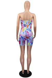 Vue arrière d'un combishort bustier sexy pour femme avec imprimé lettres colorées