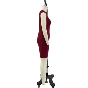 Elegant burgundy sleeveless V-neck bandage evening dress displayed on a mannequin