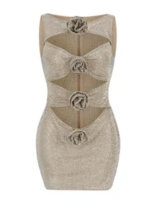 Elegantes goldenes Strass-Bodycon-Kleid mit Ausschnitten und 3D-Blumendekoration.