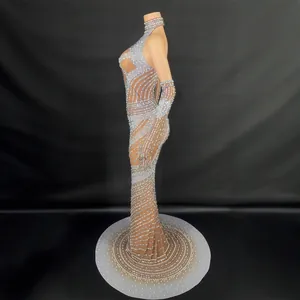 Elegante vestido de noche largo hasta el suelo con pedrería para galas de alfombra roja