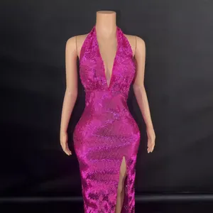 Robe de soirée fuchsia brillante, dos nu et sans manches avec une fente latérale haute