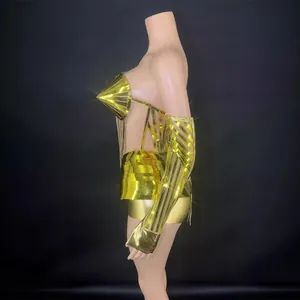 Costume de scène en miroir doré extravagant pour performance en discothèque profil