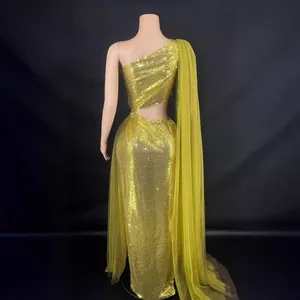 Elegant one-shoulder gold sequin evening gown with backless cut-out and high slit