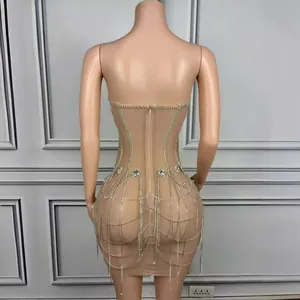 Abito da festa sexy mini senza spalline con dettagli di frange in catena di strass