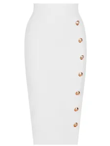 Vista dettagliata di un'elegante gonna a tubino bandage bianca con bottoni dorati decorativi