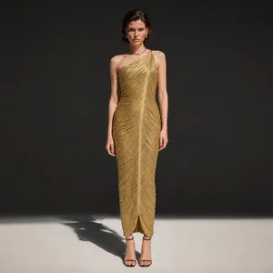 Elegantly textured gold one-shoulder evening dress with a slim-fit knitted bandage design