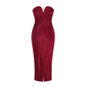Elegante vestido de noche de terciopelo rojo vino sin tirantes con abertura y cremallera