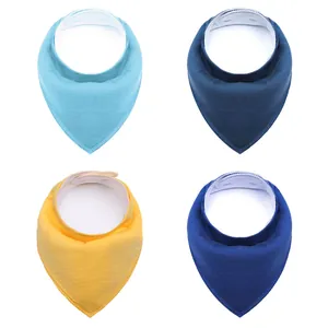Lot de quatre bavoirs pour bébé en coton pur absorbant et bandanas triangles de couleurs variées