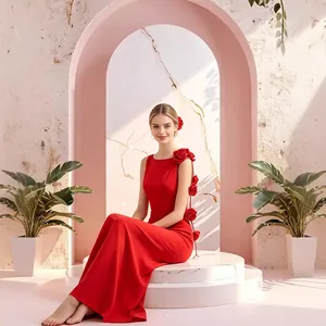 Elegante vestido largo rojo con detalles de flores 3D en hombros y espalda