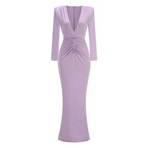 Elegante vestido largo lavanda con cuello en V, manga larga y sofisticado drapeado