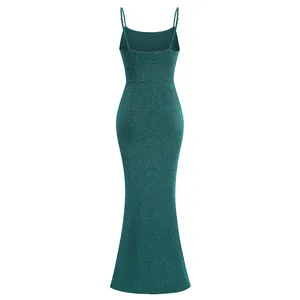 Vue détaillée du dos d'une robe longue à bretelles scintillante bleu sarcelle élégante