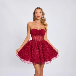 Vestido corto palabra de honor burdeos sexy con pedrería y falda de rosas 3D para fiestas