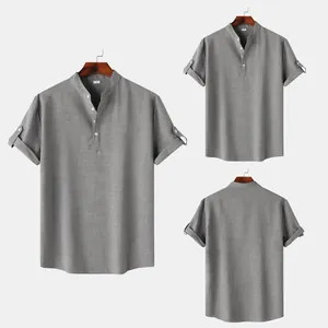Camisa gris de cuello mao y manga corta para hombre con vistas delantera y trasera