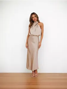 Damen Halterneck Satin Maxikleid Elegant Ärmellos Stehkragen Gerafftes Abendkleid Einfarbig Slim Fit Satinkleid