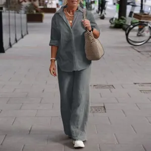 Lässiges graues Leinen-Set für Damen mit langärmligem Hemd und weiter Hose