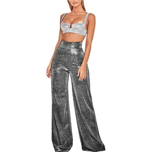Pantalon chic argenté à taille haute et jambes larges pour femme avec fini métallisé brillant