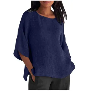 Camicetta blu scuro in cotone e lino con maniche a 3/4 a pipistrello e scollo tondo casual
