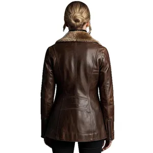 Veste en similicuir marron pour femme avec col en fourrure, vue arrière détaillée
