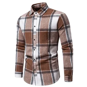 Camisa informal de manga larga a cuadros marrones y blancos para hombre en franela gruesa