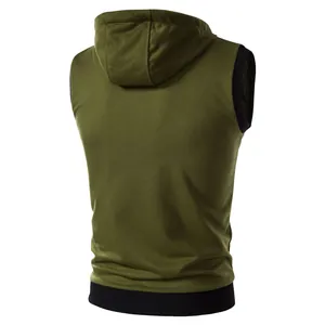 Vue arrière d'un gilet à capuche sans manches pour homme vert olive coupe ajustée
