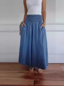 Μοντέρνο casual μπλε παντελόνι με φαρδύ μπατζάκι, ψηλή ελαστική μέση και πλαϊνές τσέπες