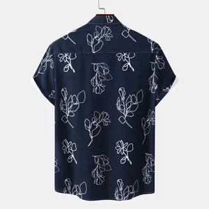 Vue arrière de chemise hawaïenne bleue pour hommes avec motif floral en lignes