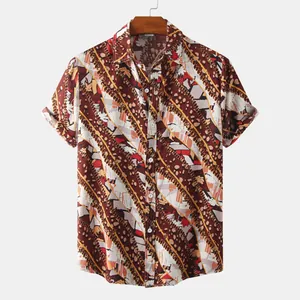 Retro geometric pattern men's short-sleeve shirt with casual summer button-down style
