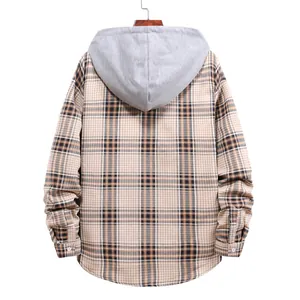 Vista posteriore di una camicia a quadri casual da uomo con cappuccio grigio a maniche lunghe