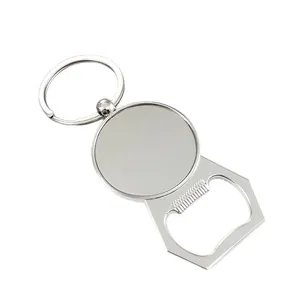 Stabiler Schlüsselanhänger mit Flaschenöffner aus Zinklegierung für Werbung und Geschenke.
